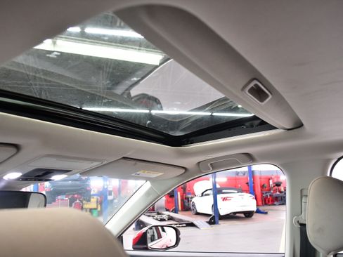 Used 2025 Honda CR-V EX image 13