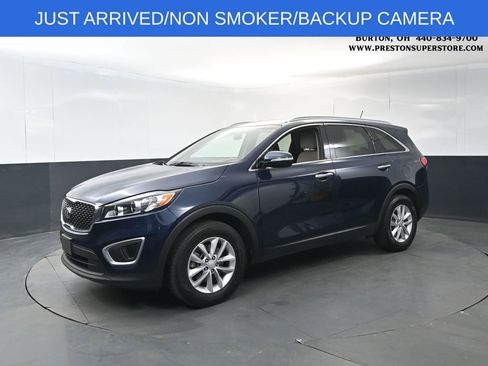 Used 2017 Kia Sorento FWD image 1
