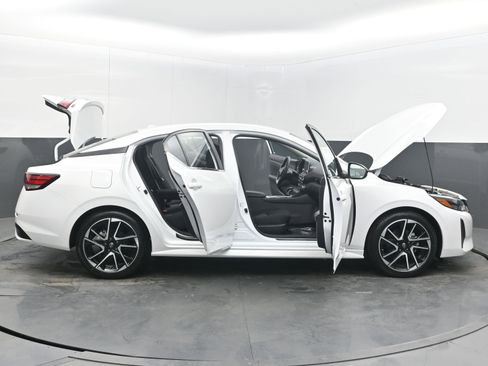 Used 2024 Nissan Sentra SR image 47