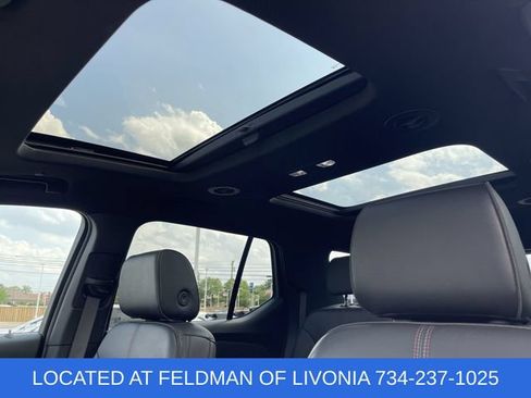 Certified 2023 Chevrolet Traverse RS w/ LPO, Floor Liner Package AWD/4WD image 19