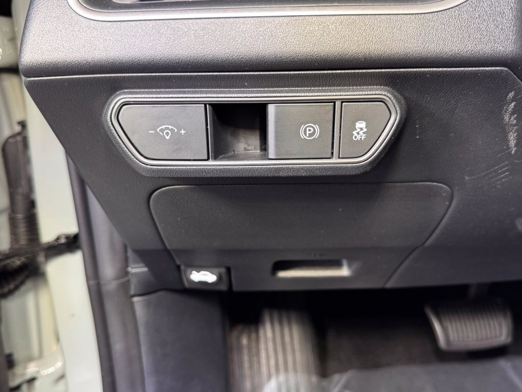 Used 2025 Kia K4 FWD image 22