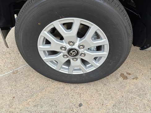 New 2026 Toyota Tacoma SR5 image 32