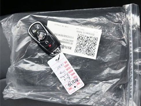 Used 2024 Buick Enclave Premium image 13