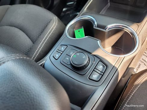 Used 2023 GMC Terrain SLE w/ Driver Convenience Package image 39