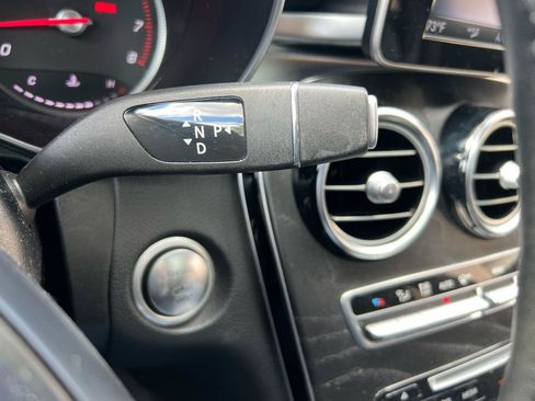 Used 2018 Mercedes-Benz GLC 300 4MATIC w/ AMG Line image 35
