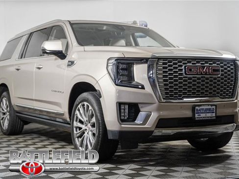 Used 2021 GMC Yukon XL Denali w/ Denali Premium Package image 1