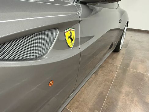 Used 2012 Ferrari FF AWD/4WD image 28