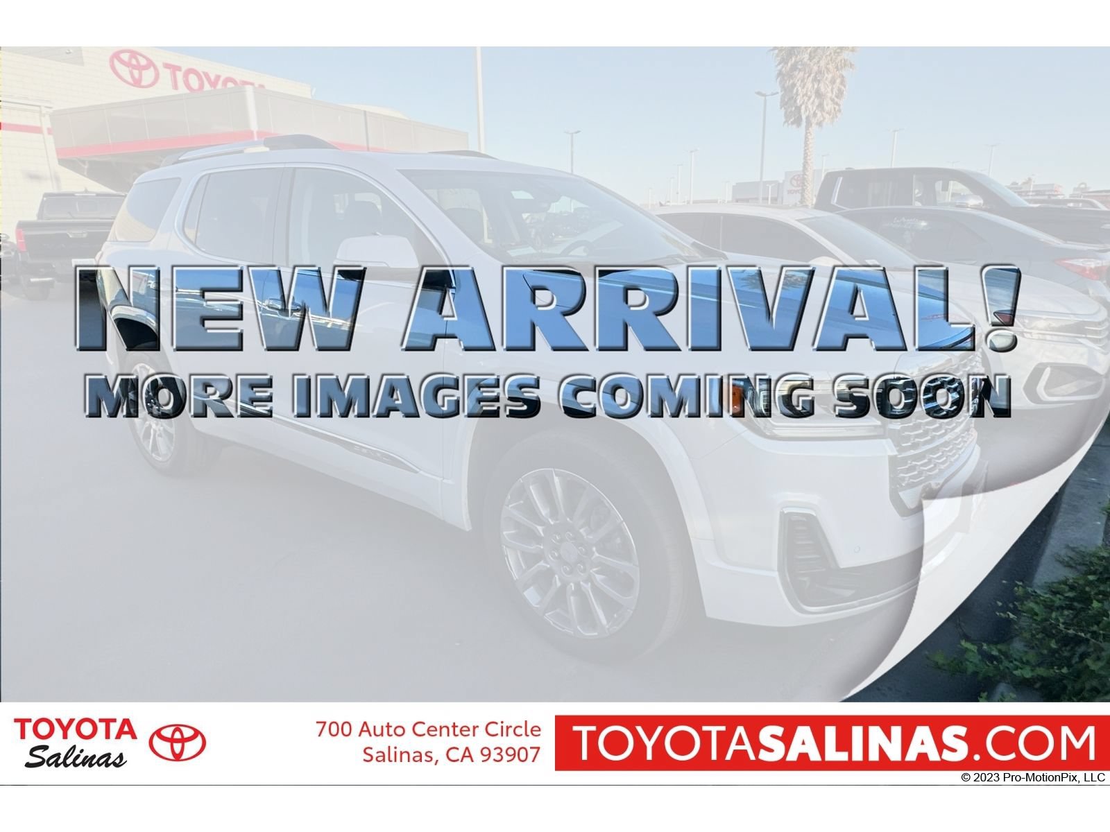 Used 2023 GMC Acadia Denali w/ Denali Ultimate Package AWD/4WD image 1
