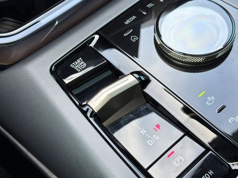 Used 2025 BMW X3 xDrive30i w/ Premium Package image 27