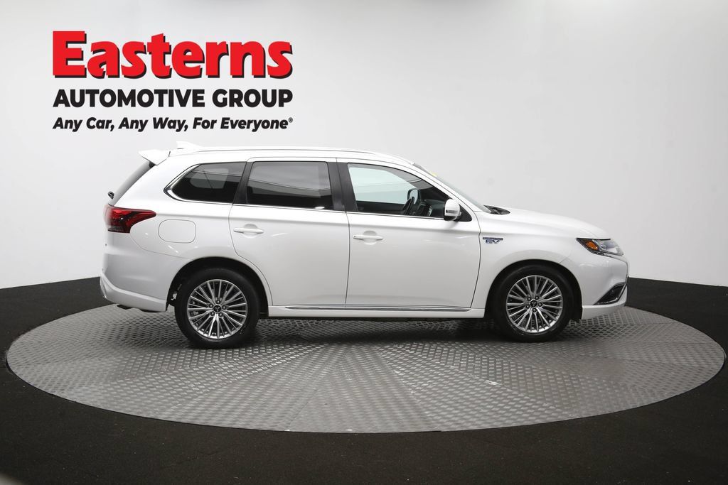 Used 2020 Mitsubishi Outlander SEL AWD/4WD image 46