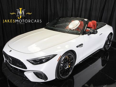 Used 2022 Mercedes-Benz SL 63 AMG 4MATIC image 24