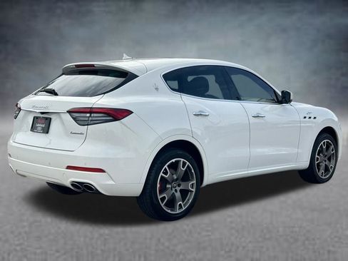 Used 2023 Maserati Levante GT AWD/4WD image 5