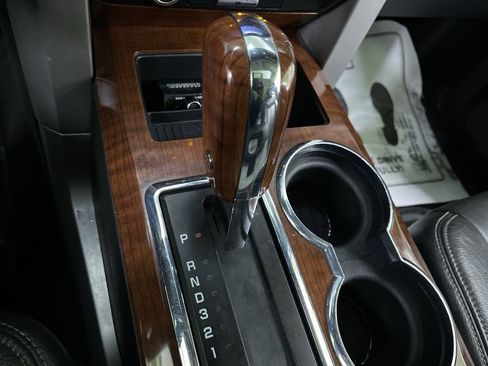 Used 2010 Ford F150 Lariat image 23