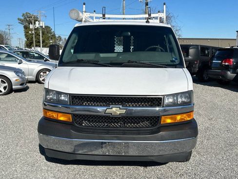 Used 2020 Chevrolet Express 2500 w/ Driver Convenience Package image 4