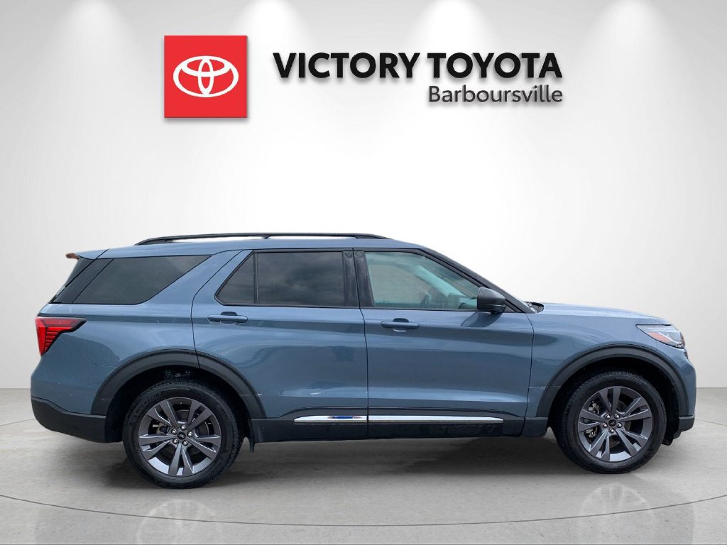 Used 2025 Ford Explorer Active w/ Active Comfort Package AWD/4WD image 6