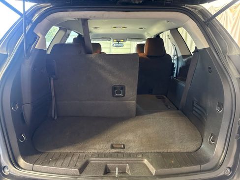 Used 2015 Chevrolet Traverse LT FWD image 14
