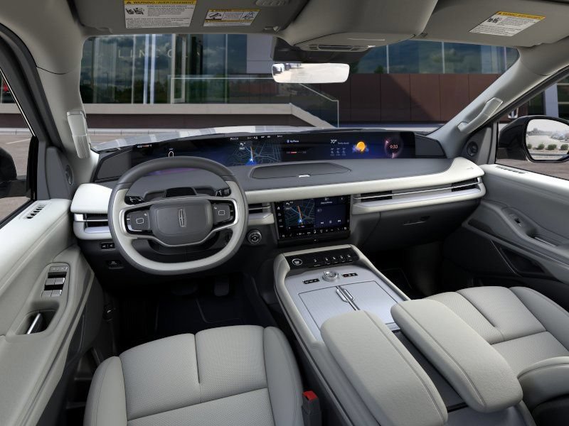 New 2026 Lincoln Navigator Premiere AWD/4WD image 9