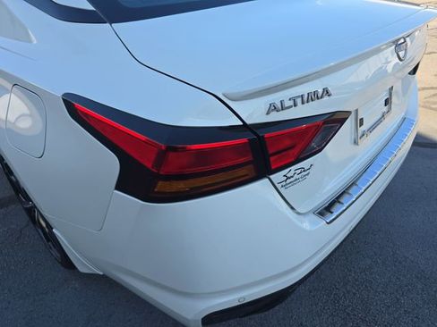 Used 2023 Nissan Altima 2.5 SR FWD image 27