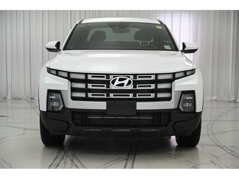 Used 2025 Hyundai Santa Cruz SE image 3