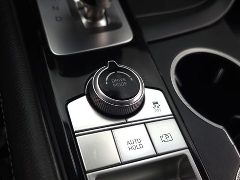 Used 2022 Genesis G70 2.0T image 21