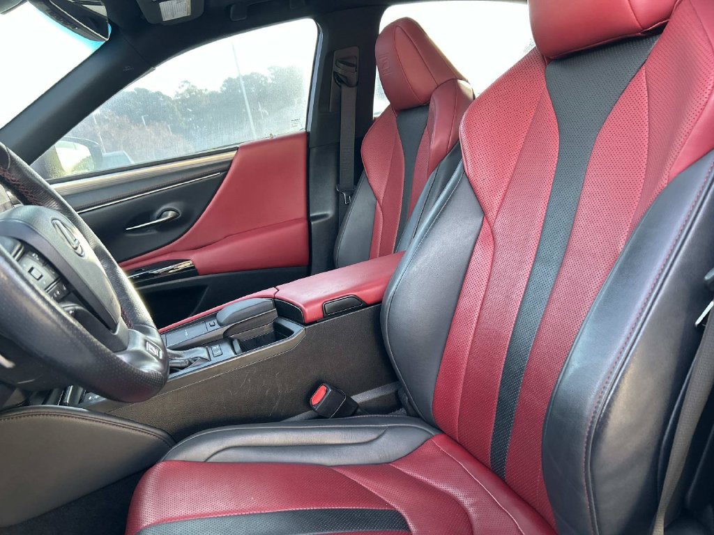 Used 2022 Lexus ES 300h F Sport w/ Accessory Package 2 FWD image 28