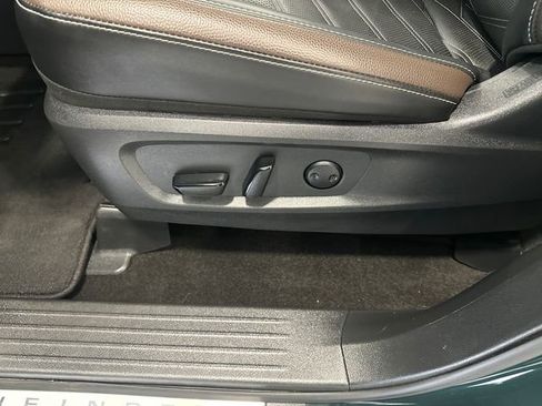Used 2024 Nissan Pathfinder Platinum w/ Cargo Package AWD/4WD image 29