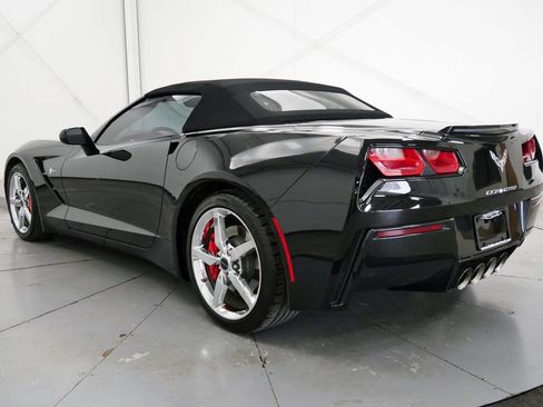 Used 2014 Chevrolet Corvette Stingray Convertible w/ 3LT Preferred Equipment Group RWD image 5