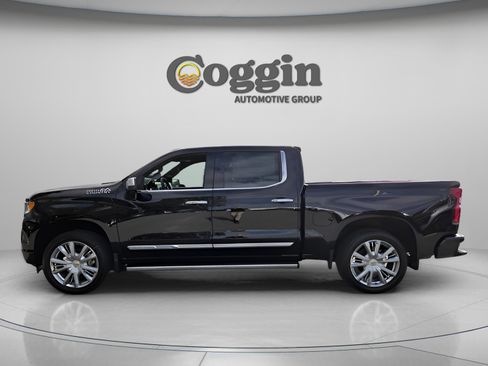 New 2026 Chevrolet Silverado 1500 High Country image 2