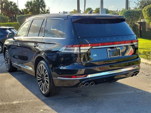 Certified 2022 Lincoln Aviator Black Label w/ Dynamic Handling Package image 4
