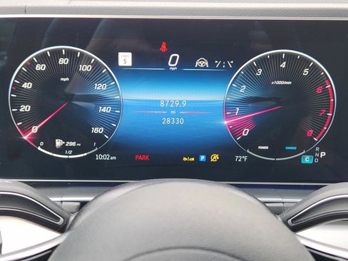 Used 2025 Mercedes-Benz GLS 450 4MATIC image 9