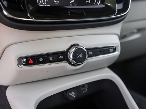 Used 2020 Volvo XC40 T5 Inscription w/ Protection Package Premier AWD/4WD image 20