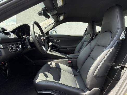 Certified 2025 Porsche 718 Cayman RWD image 5
