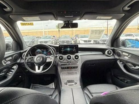 Used 2021 Mercedes-Benz GLC 300 image 7