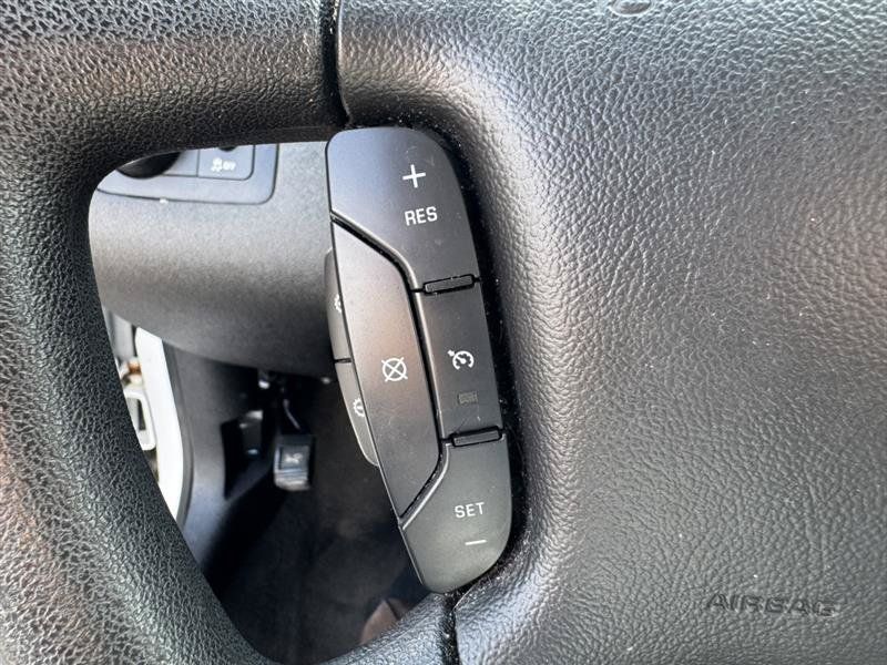 Used 2015 Chevrolet Impala LTZ FWD image 26