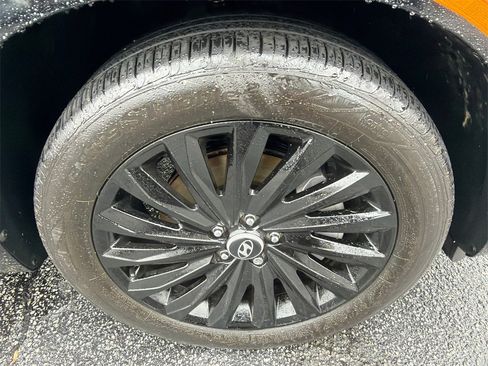 Used 2024 Hyundai Palisade Calligraphy image 12