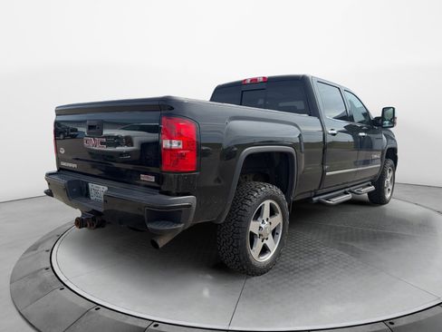 Used 2017 GMC Sierra 2500 SLT w/ All Terrain HD Package image 4