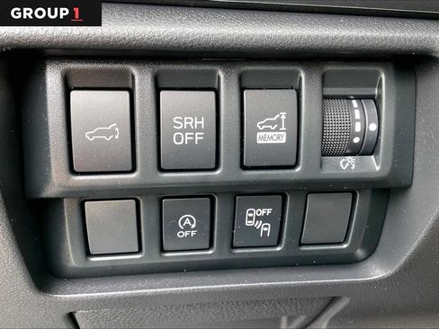 Used 2023 Subaru Forester Premium AWD/4WD image 34