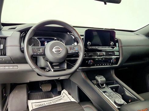 Used 2025 Nissan Pathfinder Rock Creek AWD/4WD image 12