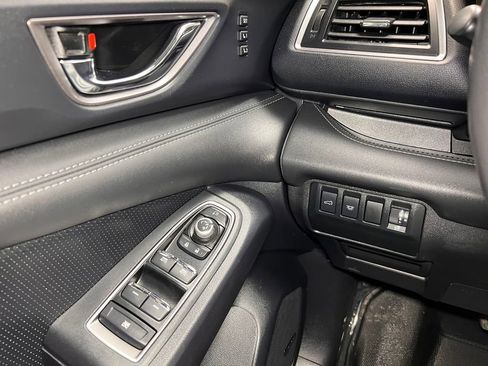 Used 2023 Subaru Ascent Limited w/ Technology Package AWD/4WD image 16