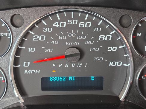 Used 2023 GMC Savana 2500 Extended w/ Driver Convenience Package image 16