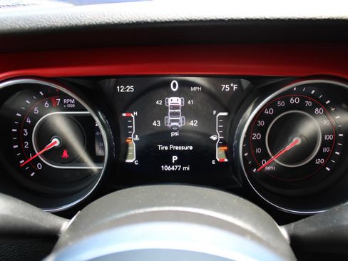 Used 2019 Jeep Wrangler Unlimited Rubicon AWD/4WD image 15