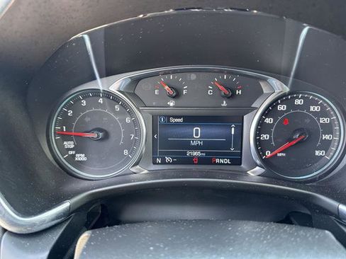 Used 2024 Chevrolet Equinox LT w/ LPO, Floor Liner Package AWD/4WD image 38