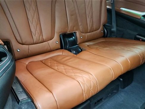 Used 2025 BMW X7 M60i image 53