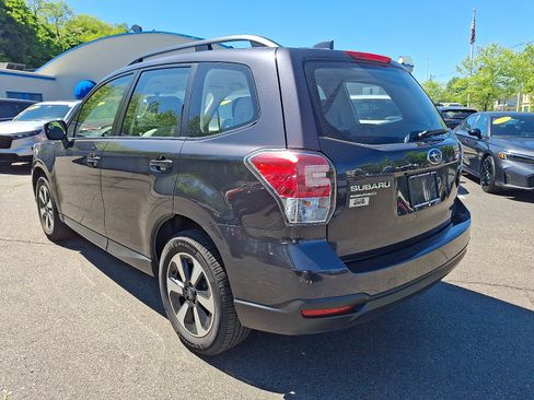 Used 2017 Subaru Forester 2.5i w/ Alloy Wheel Package AWD/4WD image 9