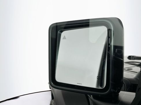 Used 2025 Jeep Wrangler Sahara w/ Safety Group image 16