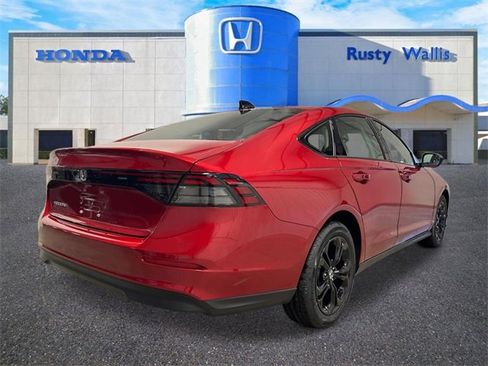 New 2025 Honda Accord SE image 3