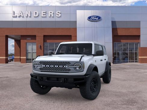 New 2026 Ford Bronco Badlands w/ Sasquatch Package AWD/4WD image 2
