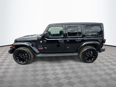 Used 2023 Jeep Wrangler Unlimited Sahara w/ Cold Weather Group AWD/4WD image 9