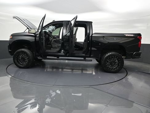 Used 2021 Chevrolet Silverado 1500 Custom Trail Boss w/ Midnight Edition image 33