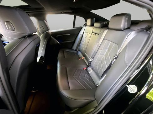 Used 2025 BMW 530i RWD image 19